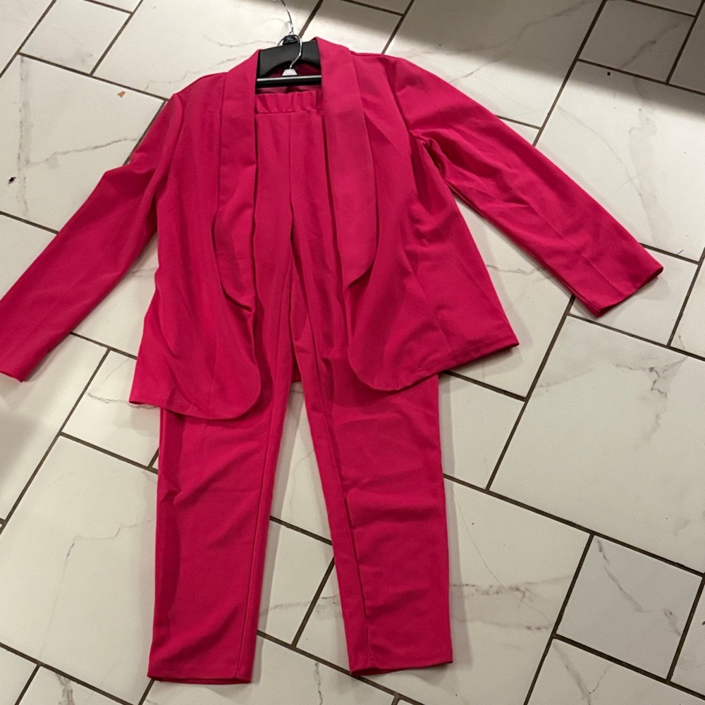 SHEIN Hot Pink Flattering Fit Two-Piece Pantsuit - EUC, size small (4)